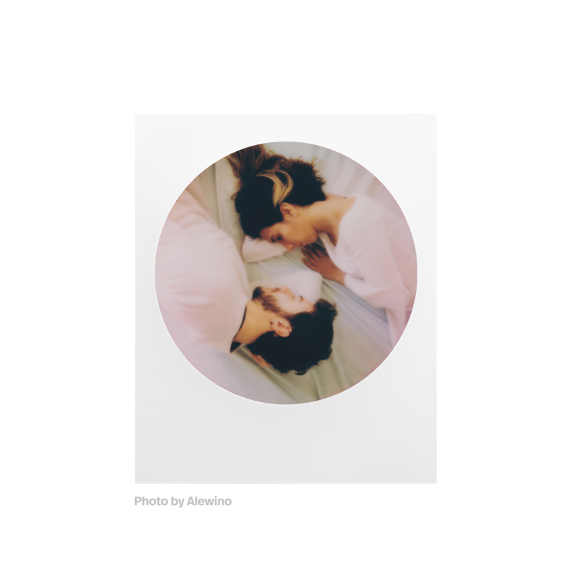 Polaroid Originals Color 600 Film ‑ Round Frame Edition